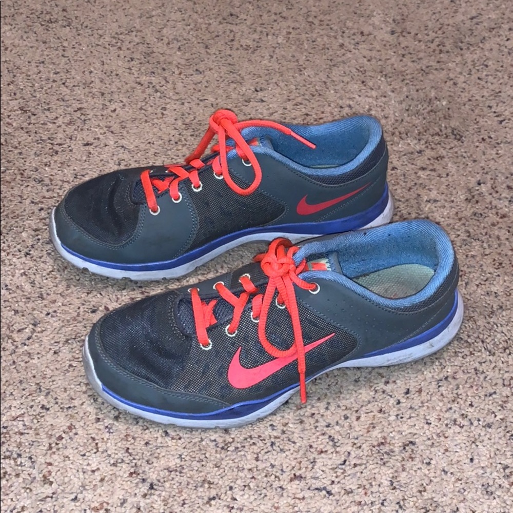 Nike Sneakers